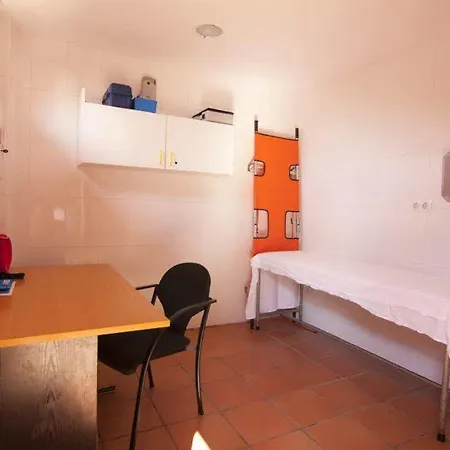 キャンプ場 Torre De La Mora 2*
