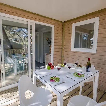 Torre De La Mora مكان تخييم 5*